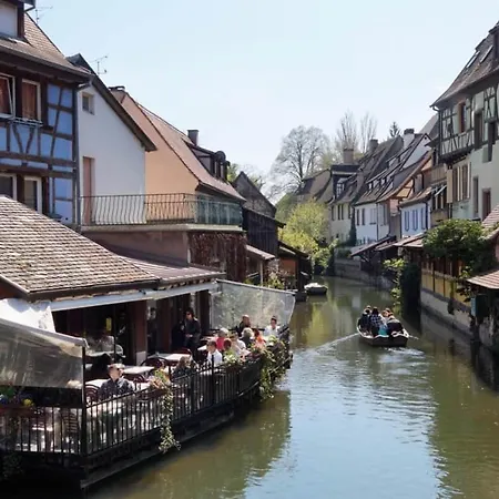 60 M² Avec Parking - Proche Centre De *